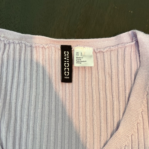 Lavender button up sweater. Divided by H&M. Size Small - Picture 5 of 5